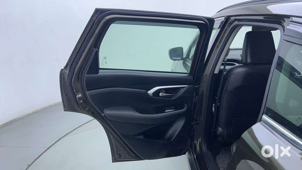 Toyota Urban Cruiser Hyryder 1.5 V Neo Drive, 2023, Petrol