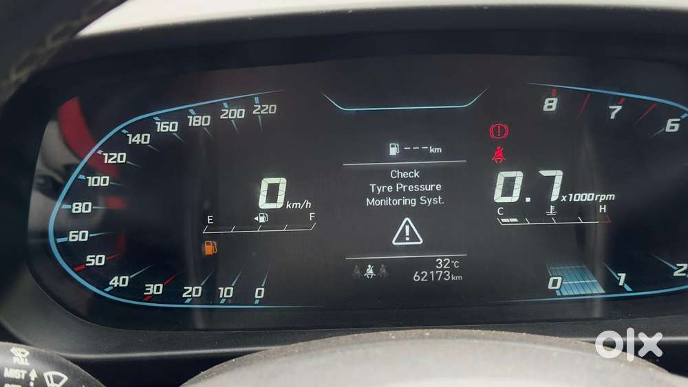 Hyundai I20 Asta (o) 1.2 Ivt, 2023, Petrol