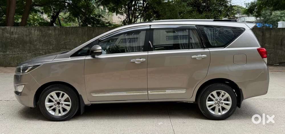 Toyota Innova Crysta 2.4 Vx Mt 8s, 2016, Diesel
