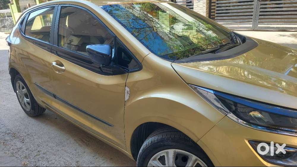 Tata Altroz Xt Petrol 2021  First Owner  25844 Km  Insurance Valid