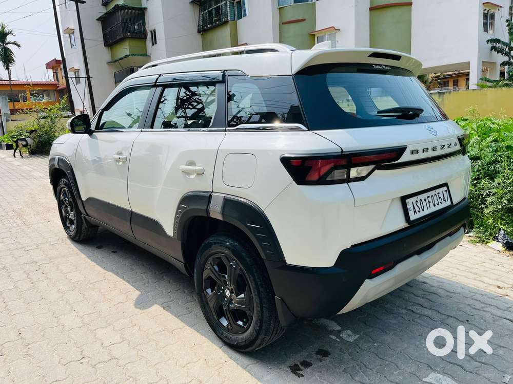 Maruti Suzuki Brezza 1.5 Zxi Smart Hybrid, 2023, Petrol