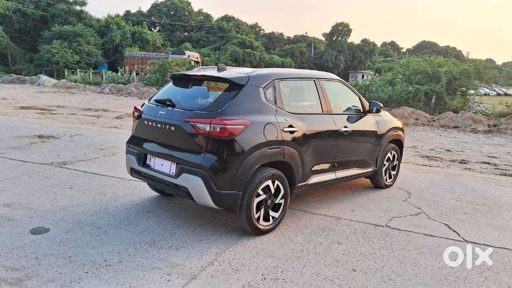 Nissan Magnite 1.0 Xv, 2022, Petrol