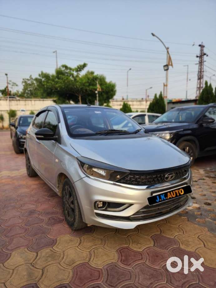 Tata Tiago 1.2 Revotron Xz (o), 2016, Petrol