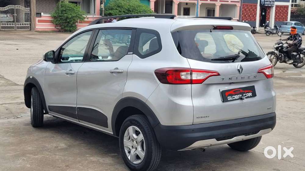 Renault Triber Rxz, 2020, Petrol