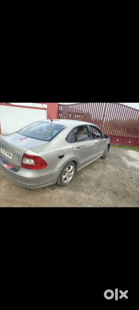 Skoda Rapid Elegance 2012 Diesel Manual