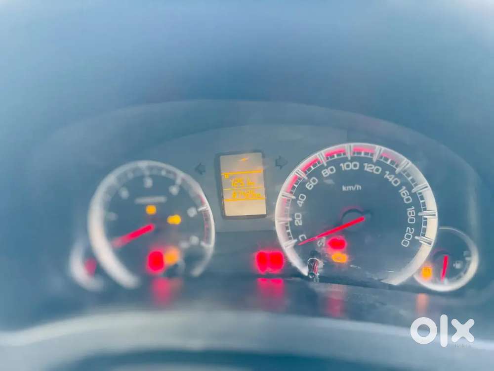 Maruti Suzuki Swift Dzire 2015