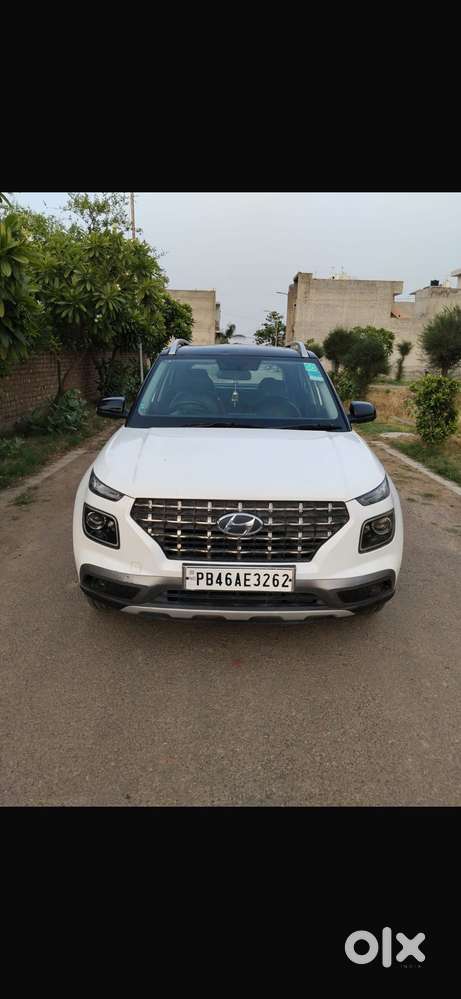 Hyundai Venue Sx (o) Mt 1.0 Turbo Dual Tone, 2020, Petrol