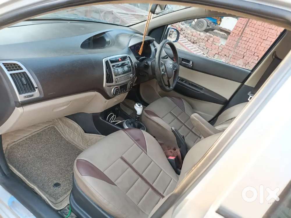 Hyundai I20 2013 Diesel 100000 Km Driven