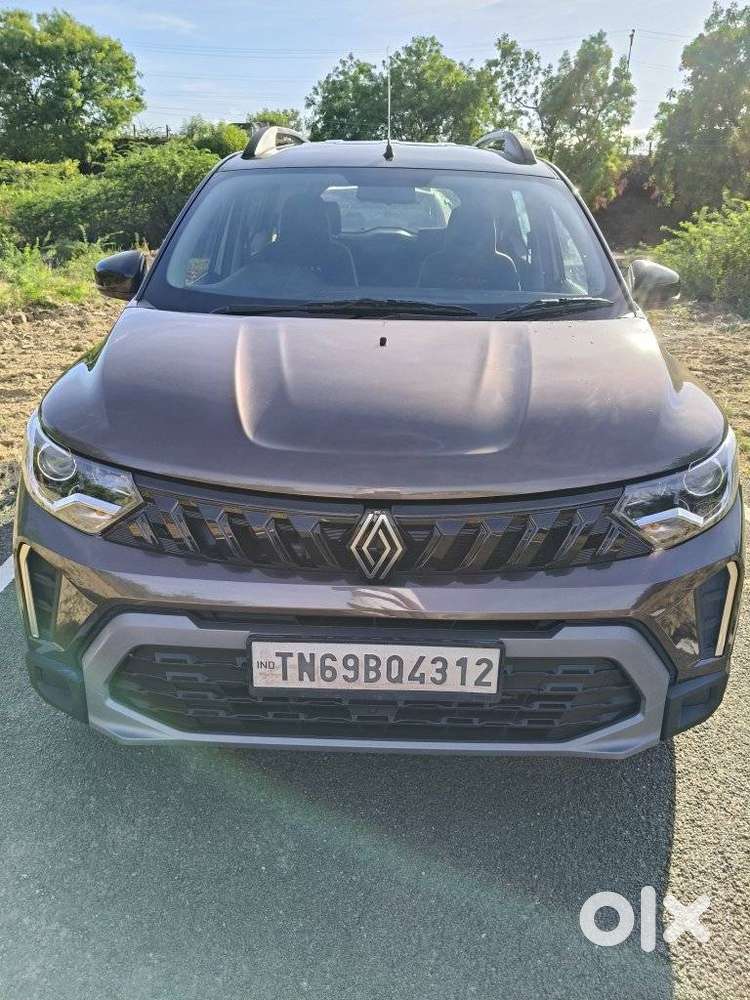 Renault Triber Rxt, 2022, Petrol