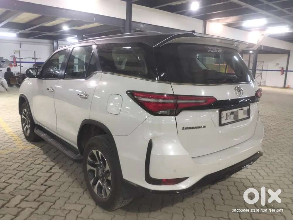 Toyota Fortuner Legender 2025