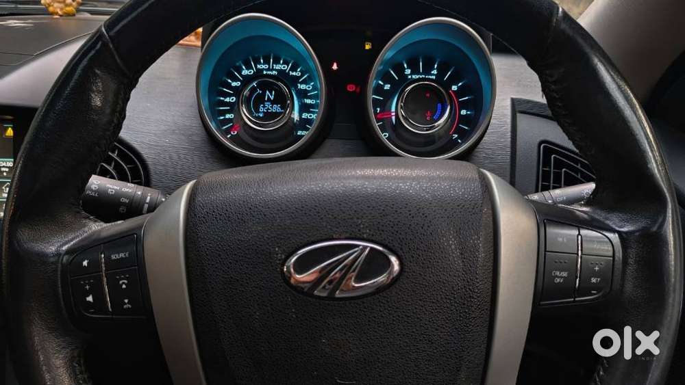 Mahindra Xuv500 W10 At, 2017