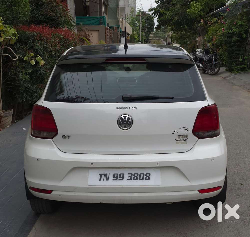 Volkswagen Polo Petrol Highline 1.6l, 2014