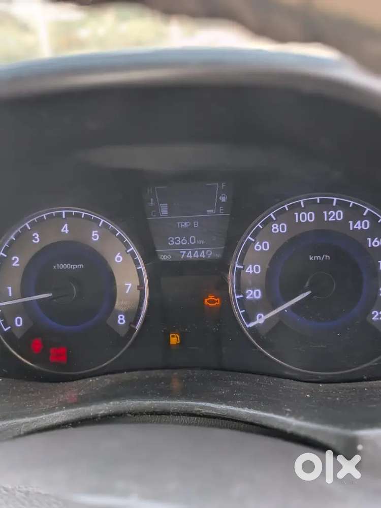 Hyundai Verna 2013 Petrol 74449 Km Driven Cng On Paper