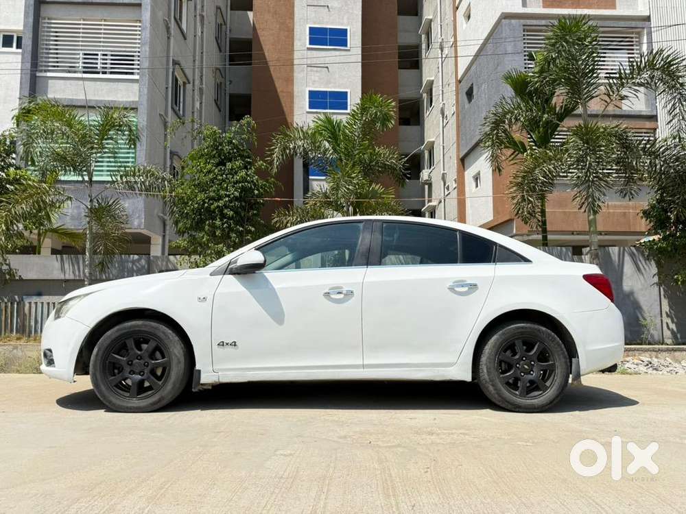 Chevrolet Cruze 2011 Diesel Well Maintained