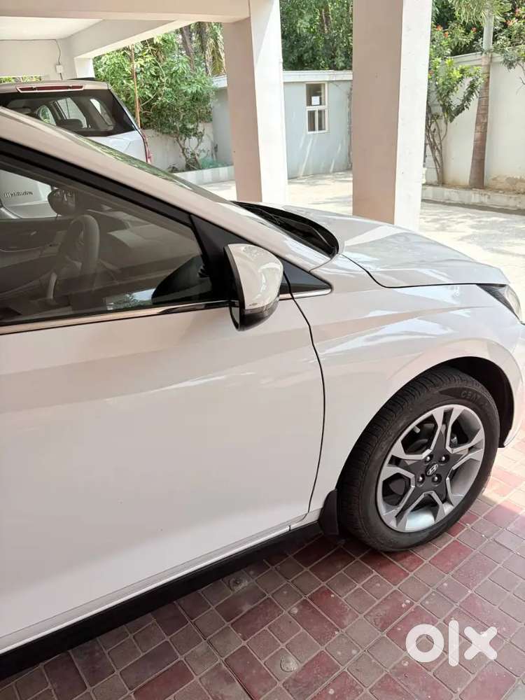 2024 I20 Sportz Manual Petrol  Premium Hatchback  Top Condition