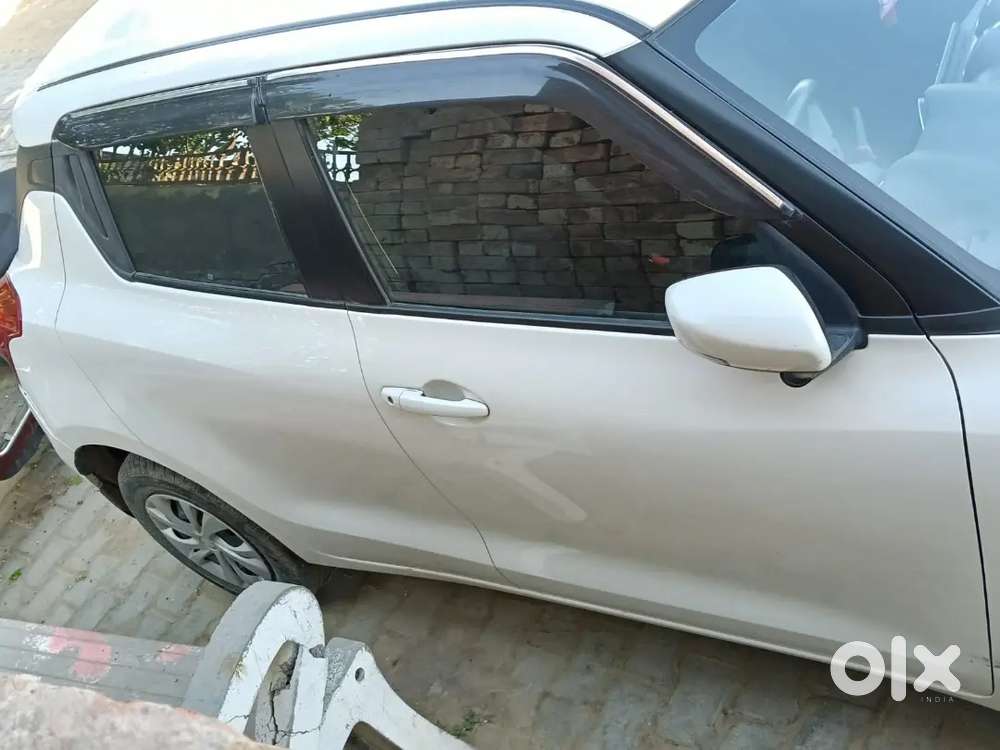 Maruti Suzuki Swift 2023 Petrol 27000 Km Driven