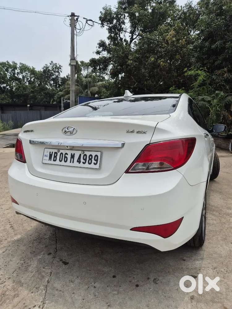 Hyundai Verna 2016 Petrol 15576 Km Driven