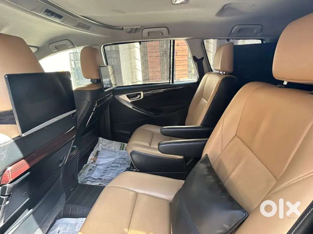 Toyota Innova Crysta 2022