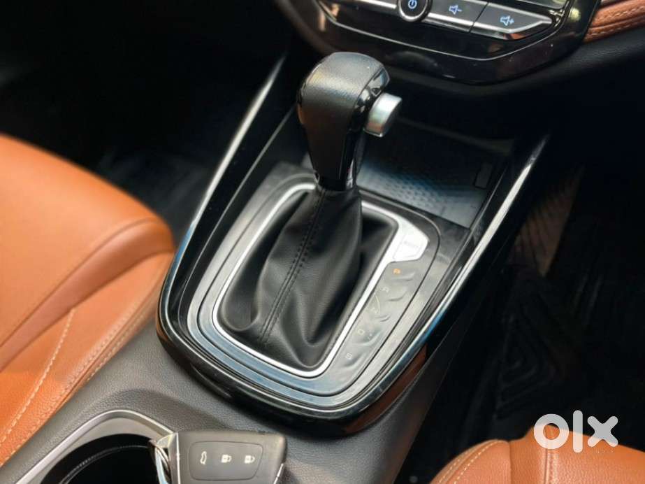 Mg Hector Plus 1.5 Sharp Dct, 2022, Petrol
