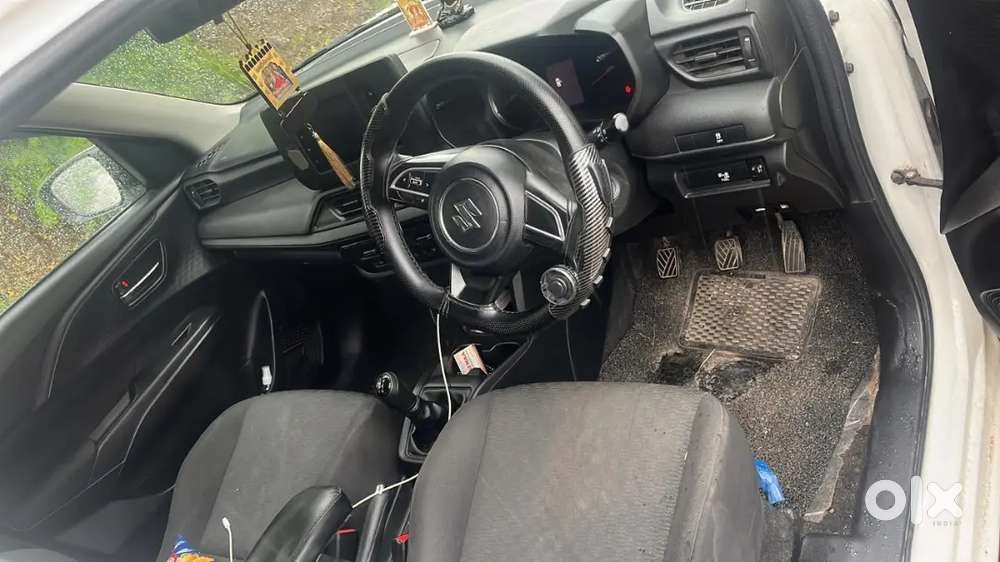Maruti Suzuki Swift Vxi 2025