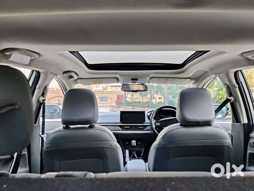 Tata Nexon, 2025, Petrol