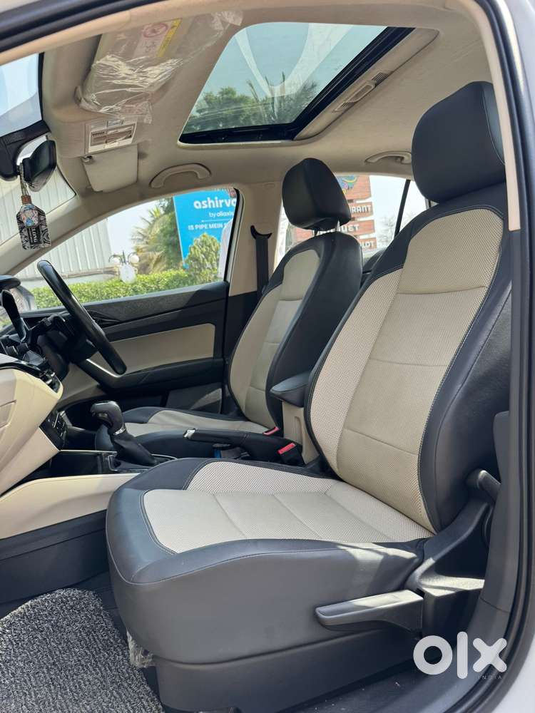 Skoda Slavia 1.0 Tsi Style At, 2023, Petrol