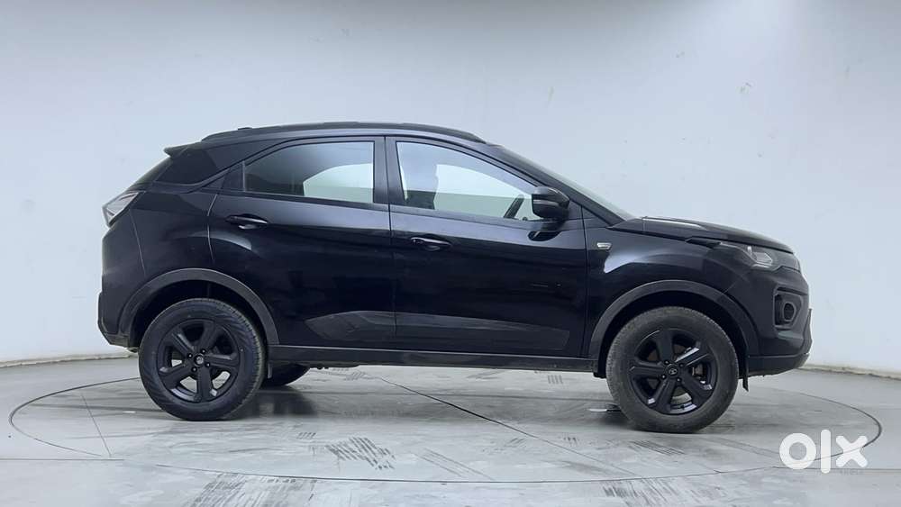 Tata Nexon 1.2 Revotron Xza Plus Luxs Red Dark Edition Amt, 2023, Pe..
