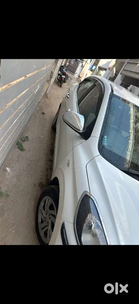 Hyundai Aura 2022 Cng & Hybrids Well Maintained