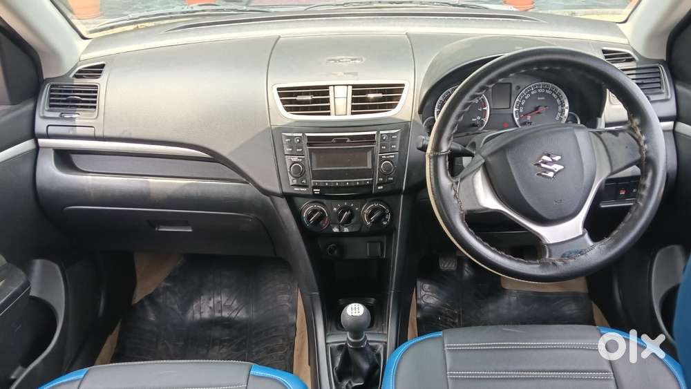Maruti Suzuki Swift Vxi + Manual, 2017, Petrol