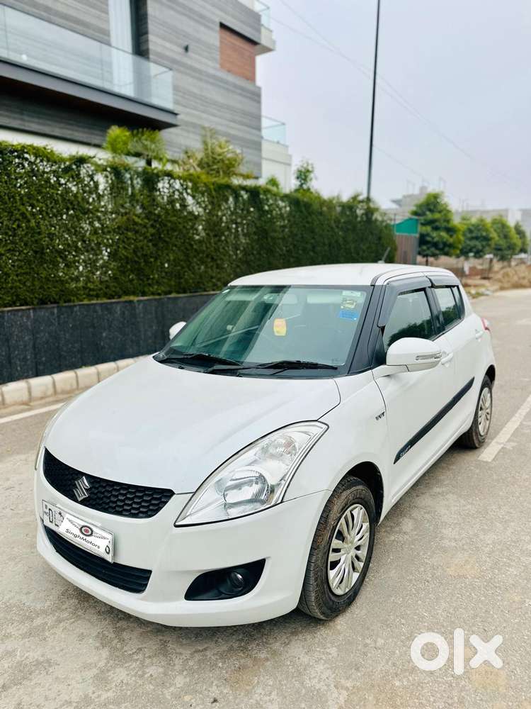 Maruti Suzuki Swift Vxi Abs Bsiv, 2014, Petrol