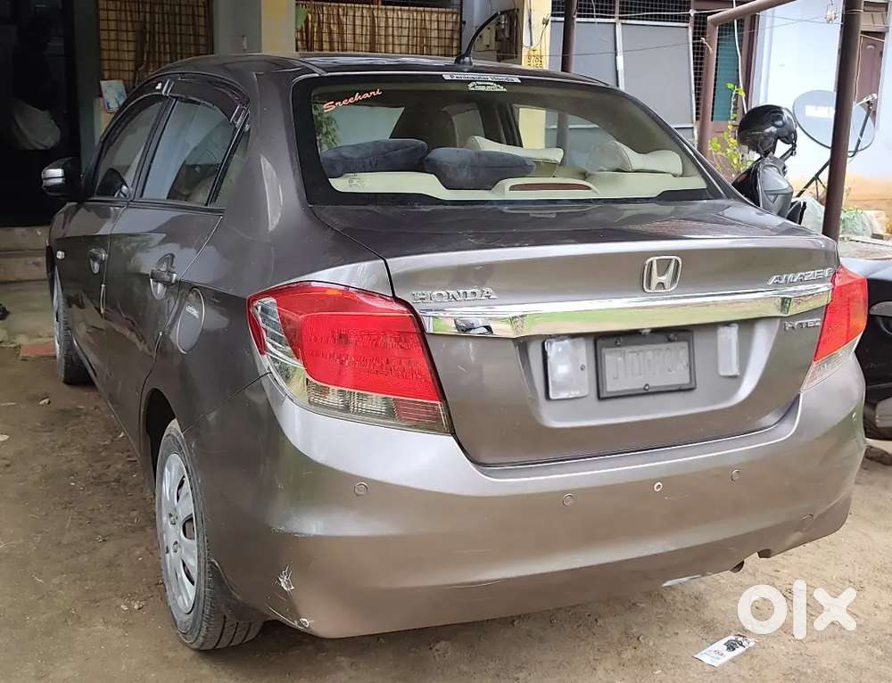 Honda Amaze 2015 Petrol Well Maintained