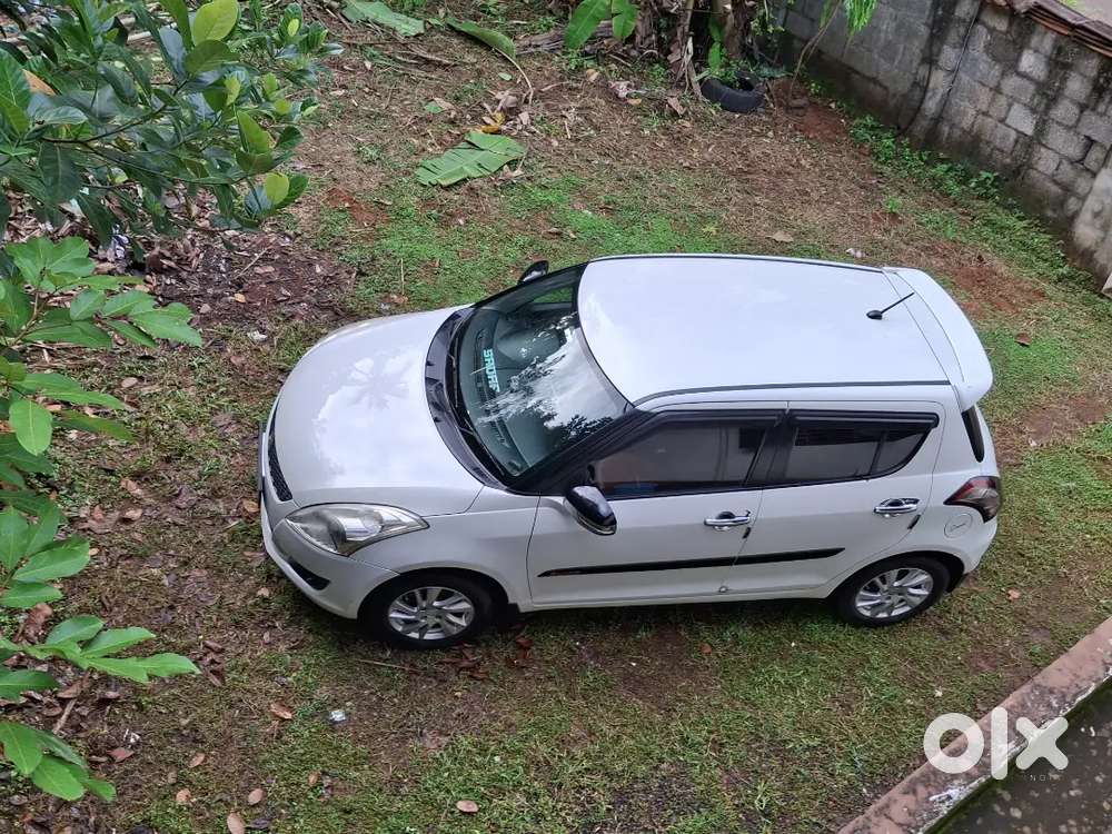 Maruti Suzuki Swift Ddis 2012