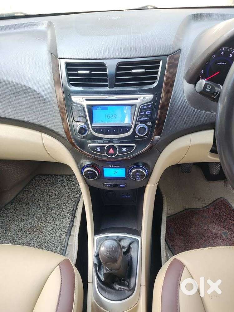 Hyundai Verna 1.6 Ex Vtvt, 2013, Petrol