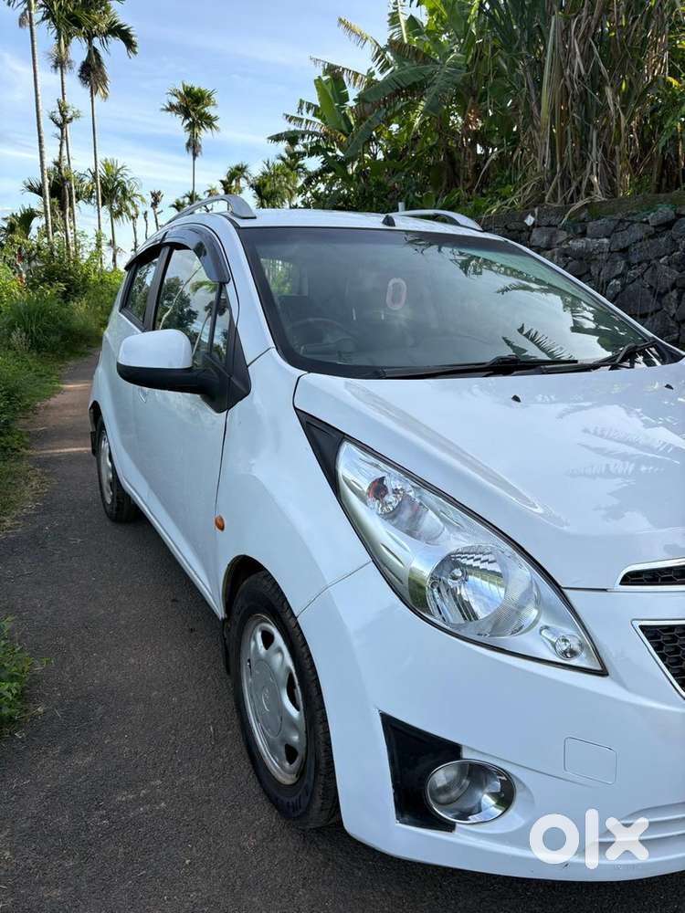 Chevrolet Beat Lt Petrol 2011