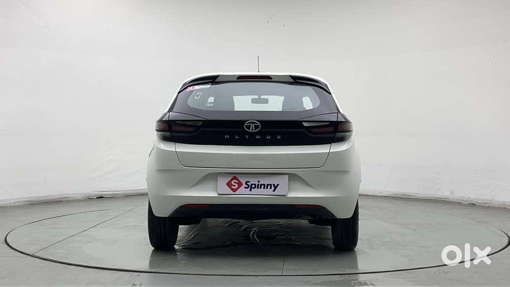 Tata Altroz 1.2 Xm Plus, 2023, Petrol
