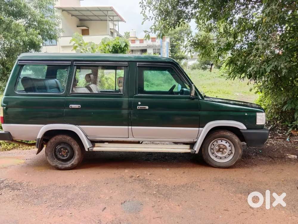 Toyota Qualis 2002 Diesel Well Maintained