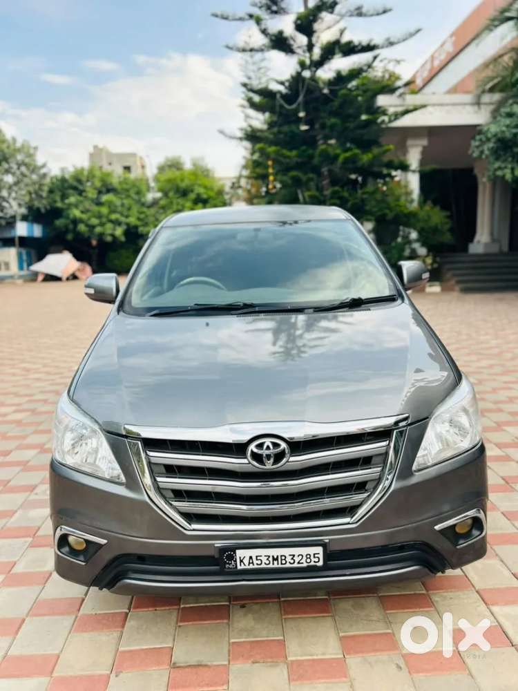 Toyota Innova 2.5 Vx 7 Seater Bs Iv, 2014, Diesel