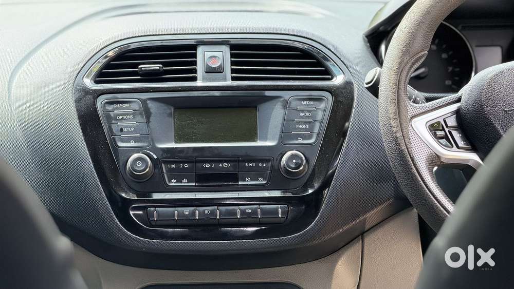 Tata Tiago 1.2 Revotron Xm, 2017, Petrol