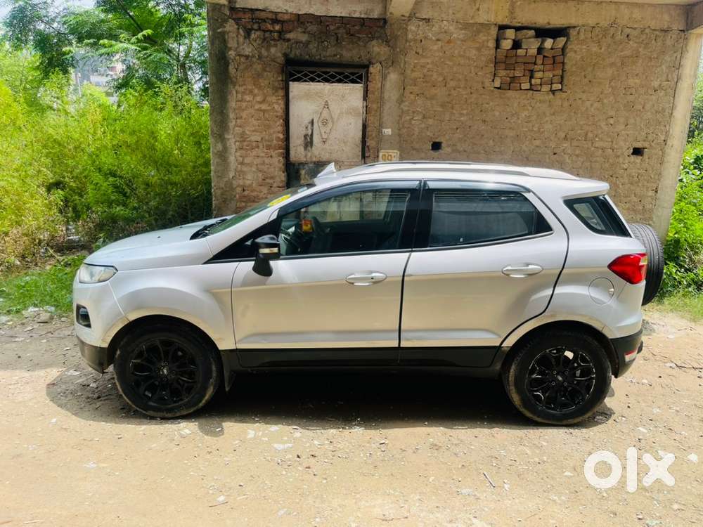 Ford Ecosport 2017 Cng & Hybrids Well Maintained