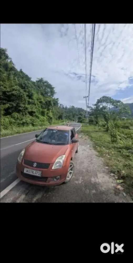 Maruti Suzuki Swift 2009 Petrol 90000 Km Driven