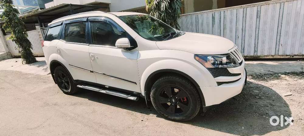 Mahindra Xuv300 W8 Dual 2012