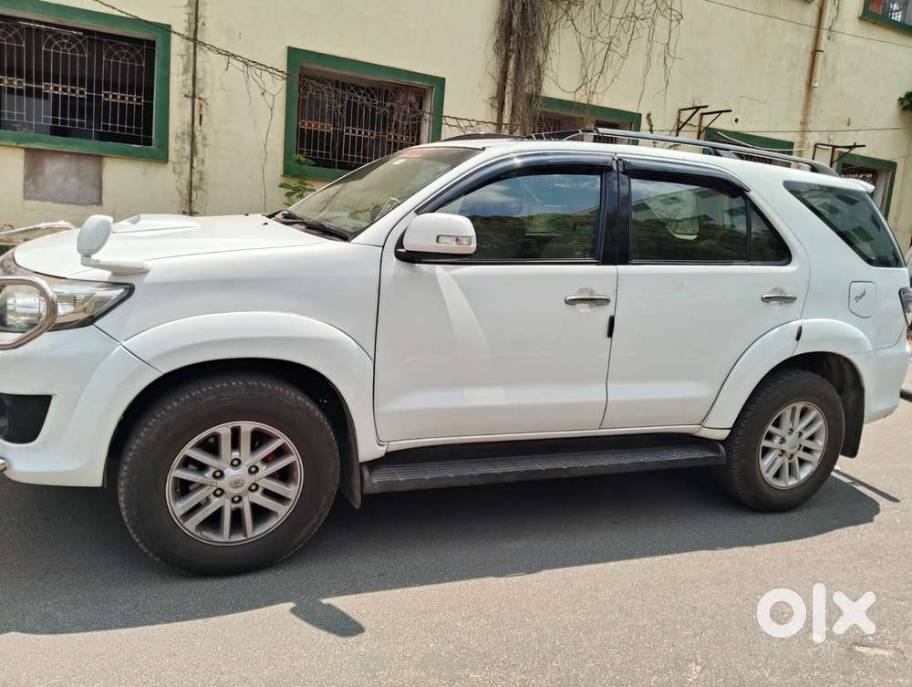 Toyota Fortuner 3.0 4x2 Mt, 2015, Diesel