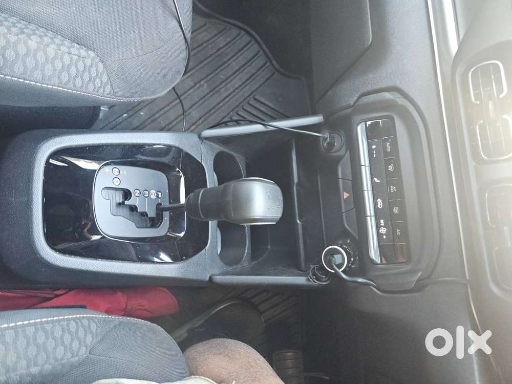 Citroen C3 1.2 Turbo At  Shine (2024)