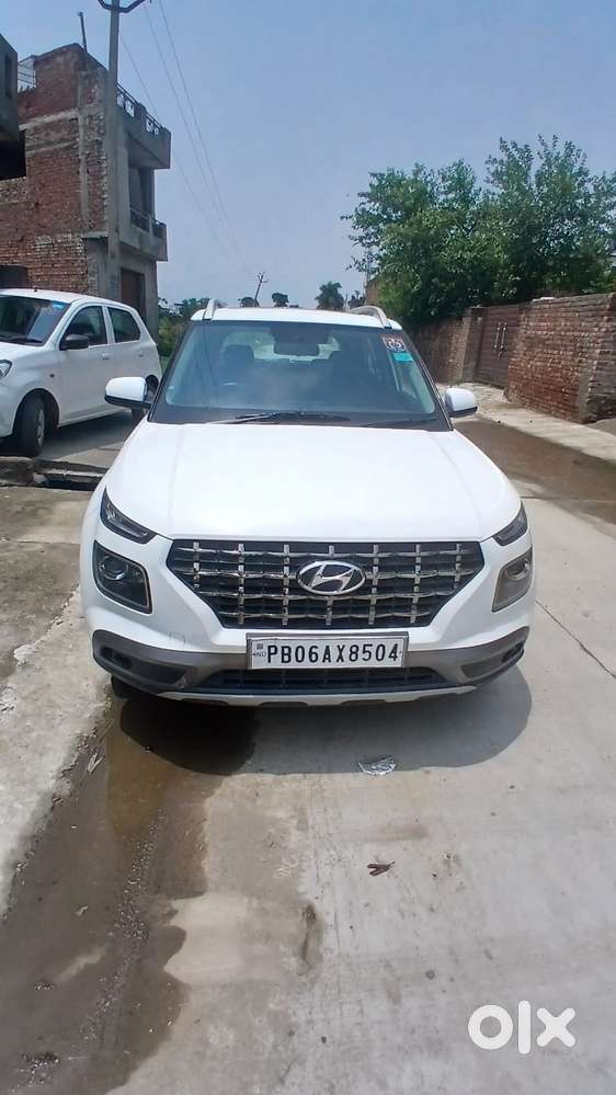 Hyundai Venue Petrol 2020