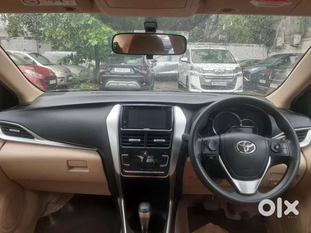 Toyota Yaris G Cvt, 2018, Petrol