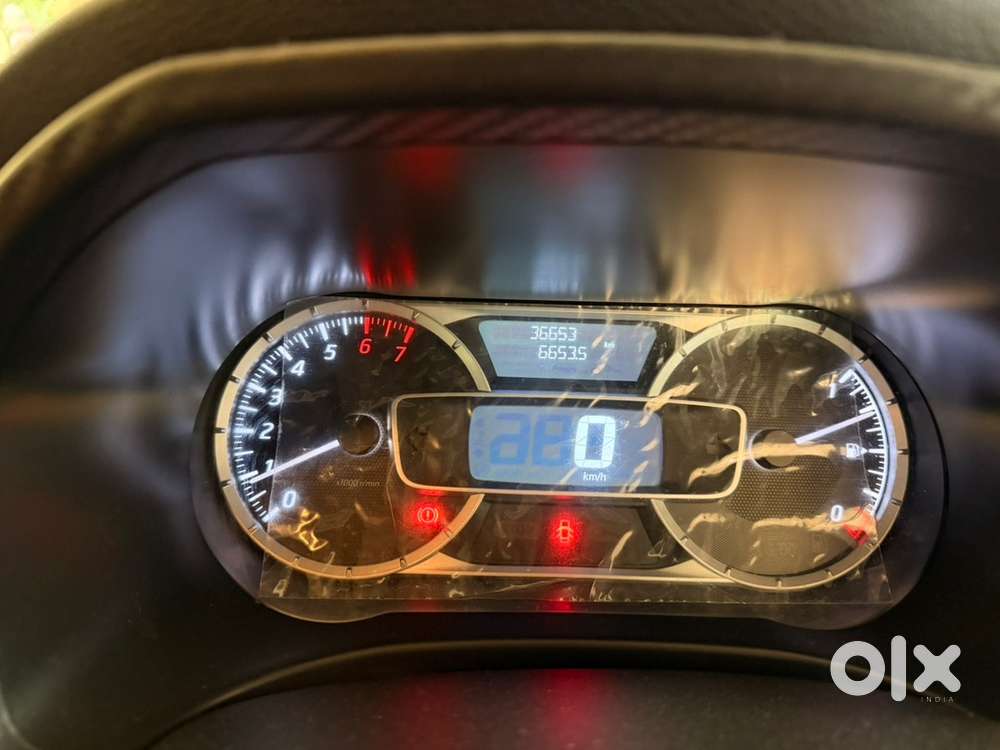 Nissan Kicks Petrol Manual 2022- Excellent Condition (idv 8.51 Lac)