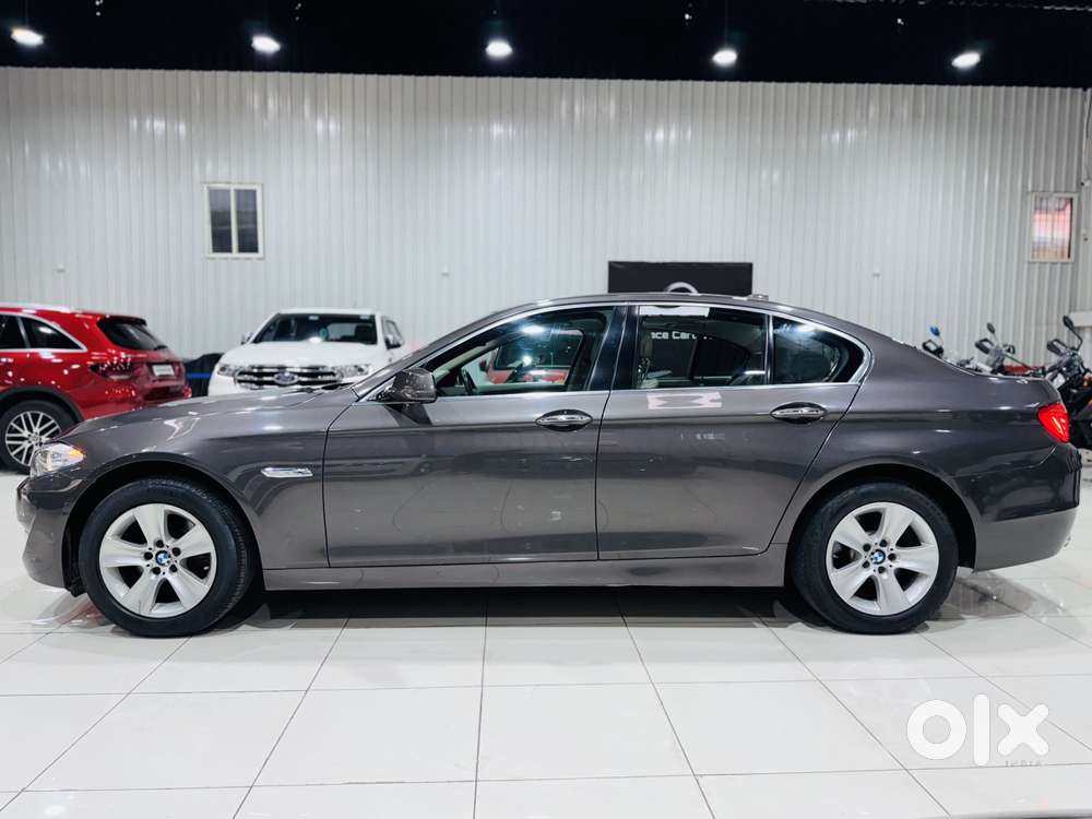 Bmw 5 Series 523i Sedan, 2010, Petrol