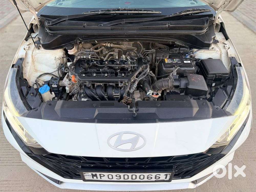 Hyundai I20 Asta (o) 1.2 Mt, 2023, Petrol