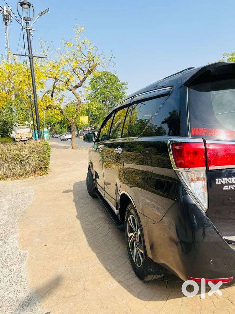 Toyota Innova Crysta 2.4 G Mt, 2022, Diesel