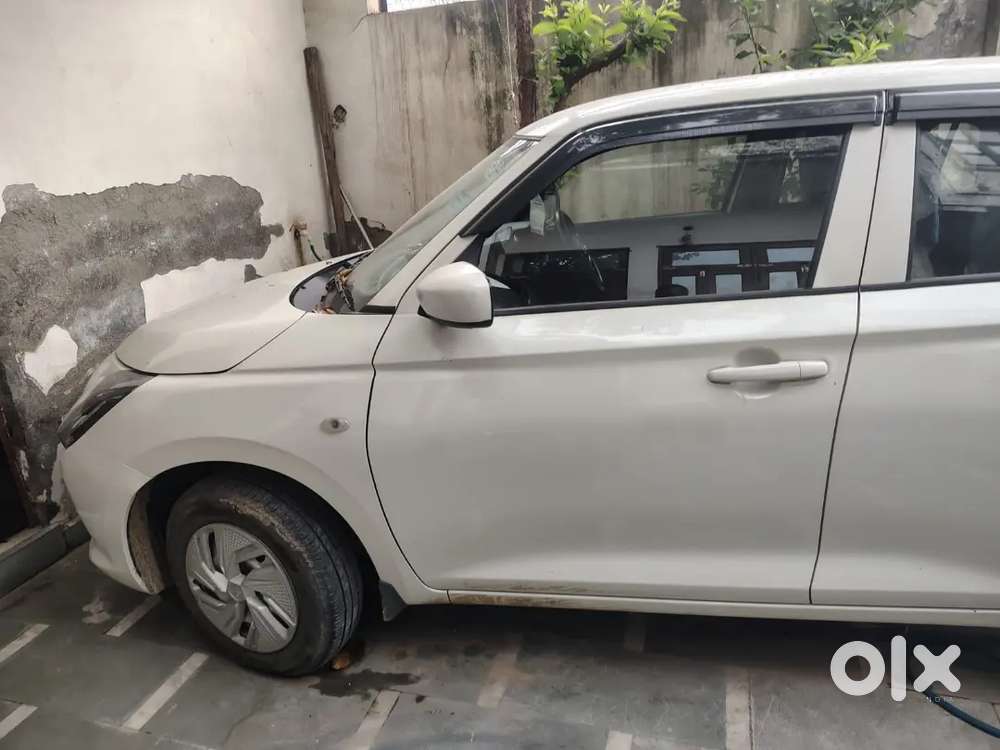 Maruti Suzuki Swift 1.3 Petrol Manual 2024